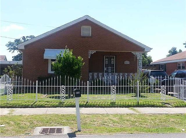 1st image of 813 Avenue B