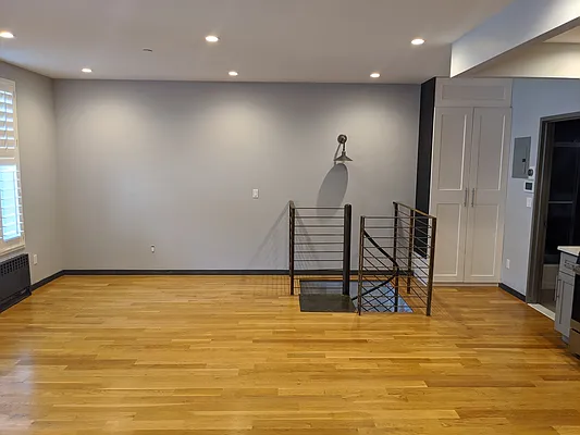 Rented by The InHouse Group | media 8