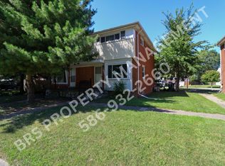 20345 E 8 Mile Rd, Saint Clair Shores, MI 48080
