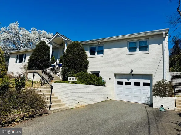 3829 Dittmar Rd, Arlington, VA 22207