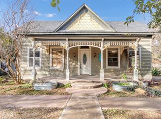 309 Bois D Arc St, Lockhart, TX 78644
