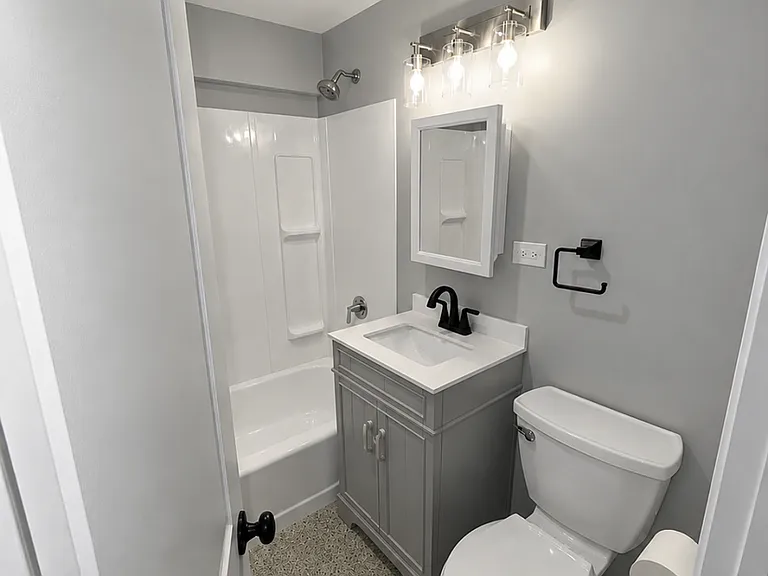 2069 North 18th Avenue — Photo 15