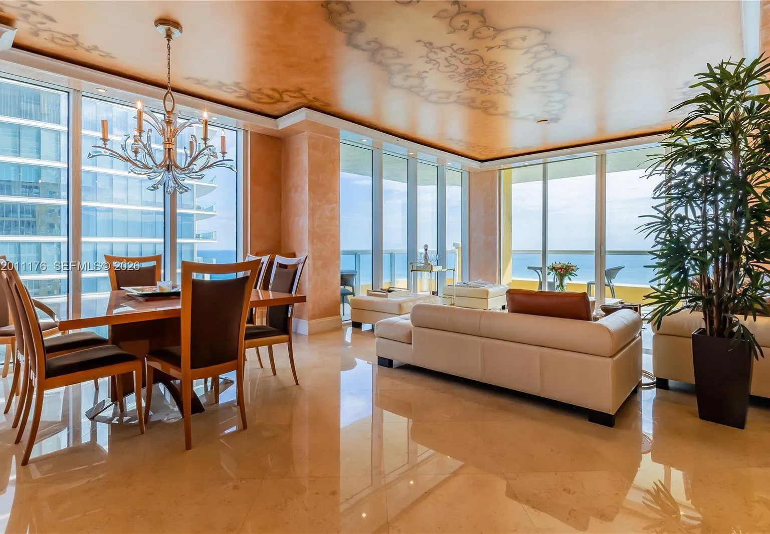 Acqualina Ocean Residence — Photo 1