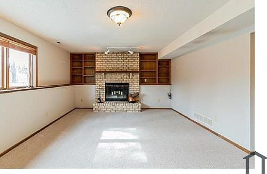 4th image of 13931 Wintergreen St NW