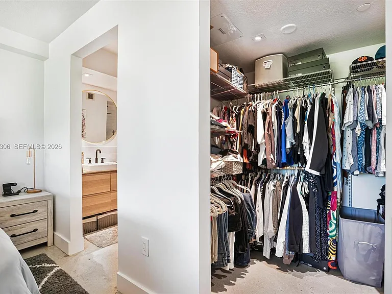 245 Michigan Ave #5-LG — Photo 17