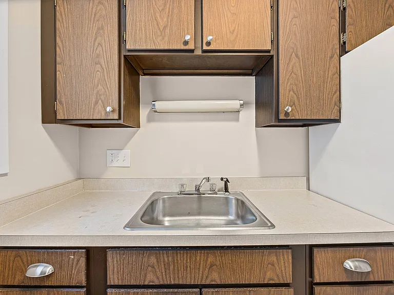 721 Cedarwood — Photo 43
