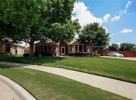 4th image of 1533 Fairfield Ct