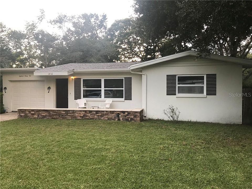 1st image of 1832 West Dr