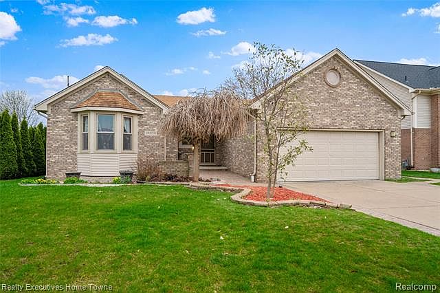 1st image of 28808 Wales Dr