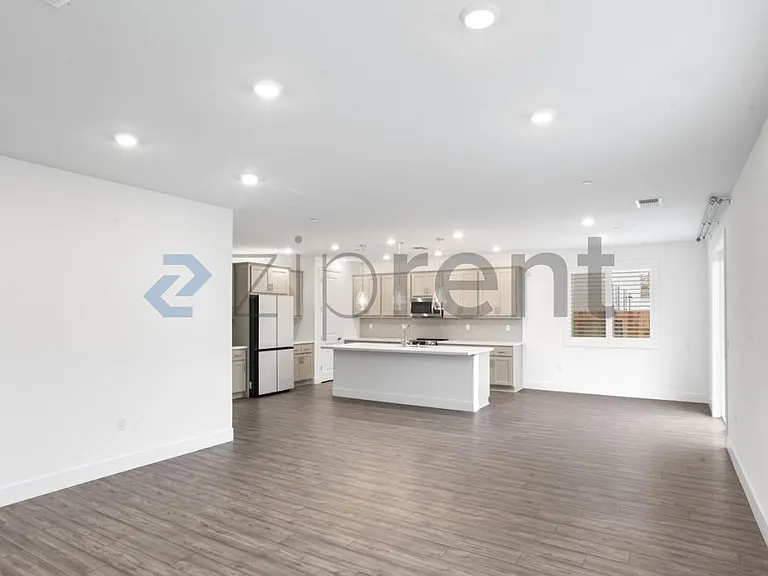 3358 Jubilee Dr — Photo 8
