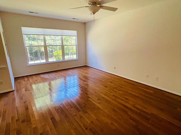 3rd image of 4452 Eaglebrook Dr