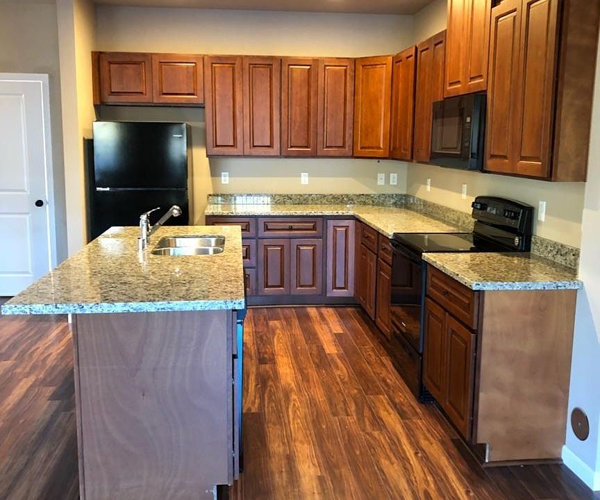 2nd image of 800 Sleater Kinney Rd SE #A
