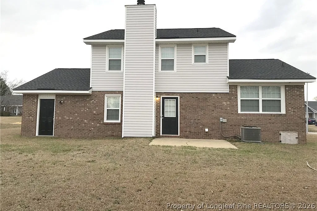 3 bed, 2.5 bath, 1756 sqft, $1,695 — Photo 2