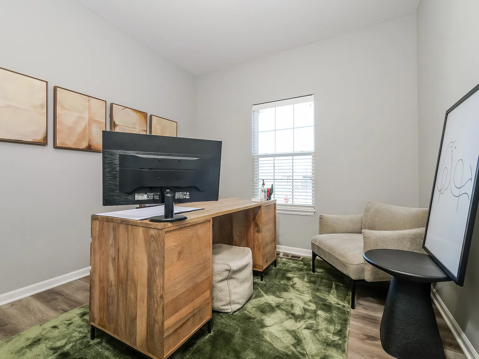 4 bed, 3.0 bath, 2024 sqft, $2,525 — Photo 4