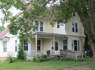 542 Washington St, Darlington, WI 53530
