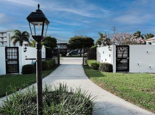 136 Yacht Club Dr APT 9, North Palm Beach, FL 33408