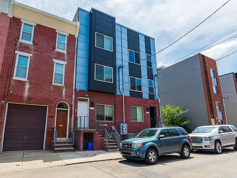 1755 N Marshall Street — Photo 28