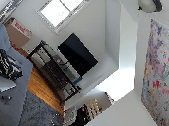 2nd image of 152 Milford St