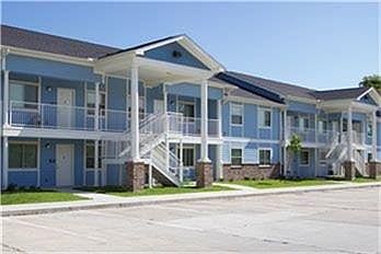 1st image of 650 N Ardenwood Dr