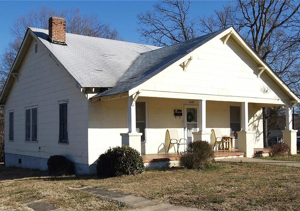 2nd image of 1449 Donald St