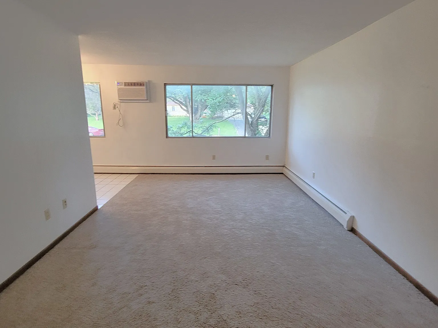 2 bed, 750 sqft, $1,000 — Photo 4