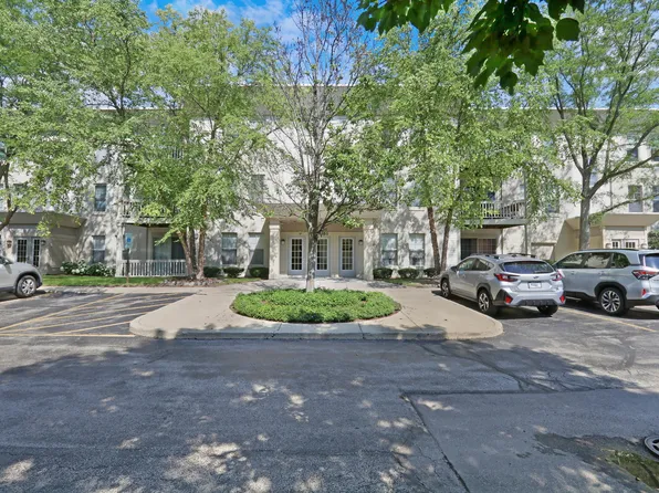 34451 N Old Walnut Cir Unit 207, Gurnee, IL 60031