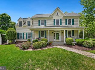 2612 Northrup Dr, Rockville, MD 20850