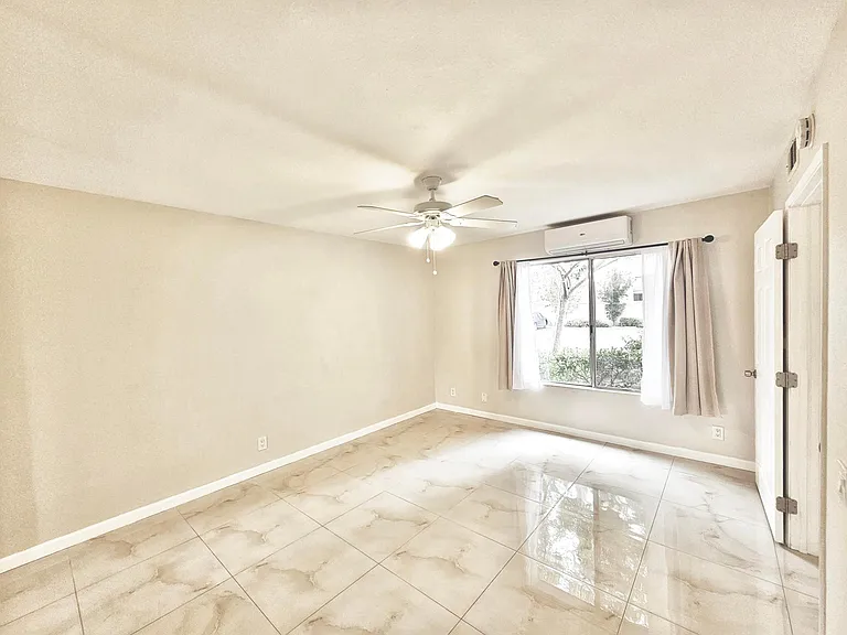 22011 Rimhurst Dr #179A — Photo 12