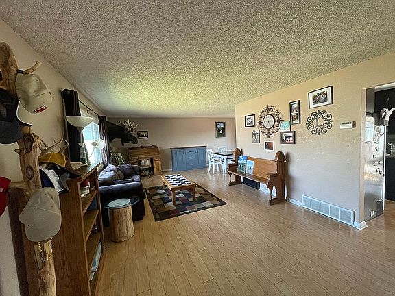 Living room, entryway