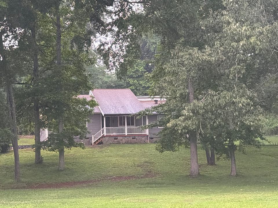 1st image of 221 Glenview Estate Rd