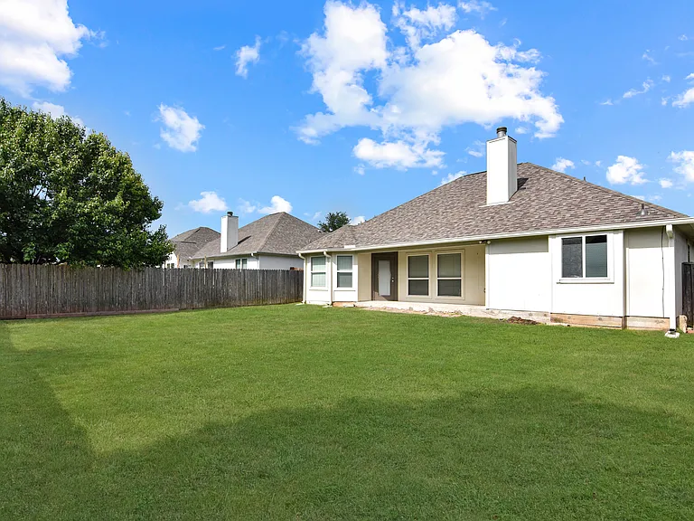 5619 Fair Hill Dr — Photo 18