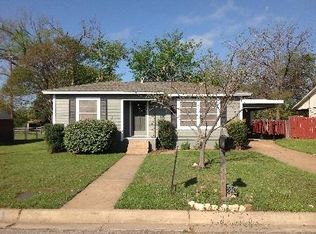 1803 Oatman St, Llano, TX 78643