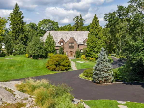 31 Old Briarcliff Road, Briarcliff Manor, NY 10510