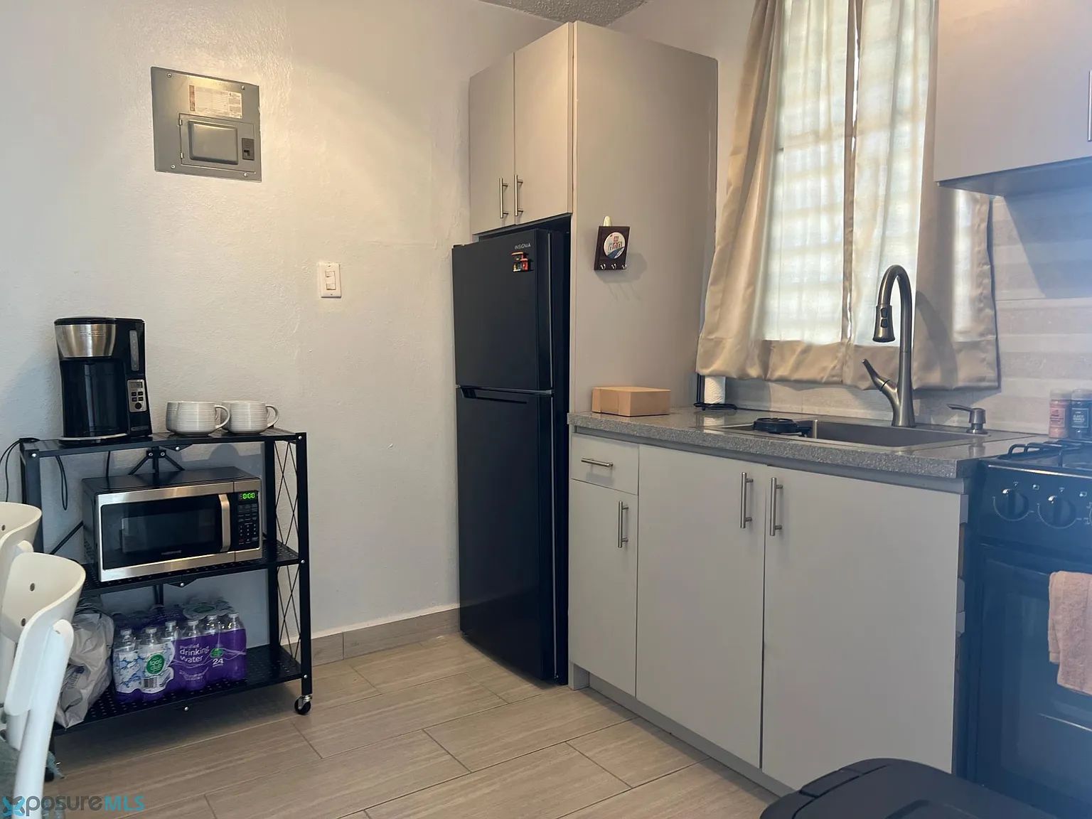 1 bed, 1.0 bath, 550 sqft, $950 — Photo 3