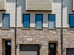 15 Grange St, Kingston, ON K7M2J5