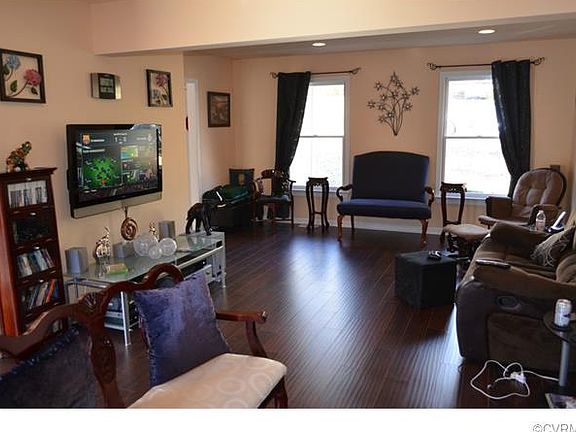 3rd image of 7109 Foxbernie Dr