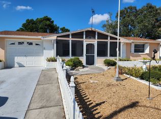 5551 Dove Dr, New Port Richey, FL 34652