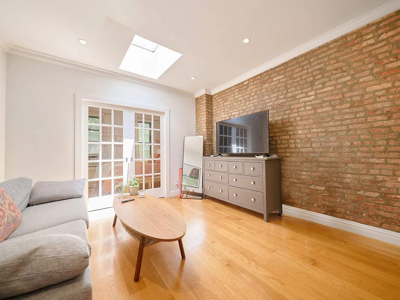 321 East 78th Street — Photo 1