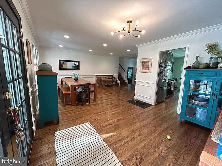 725 Forest Park Rd — Photo 4