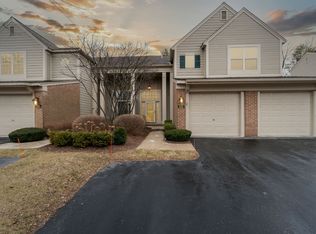 522 Newburne Pointe, Bloomfield, MI 48304