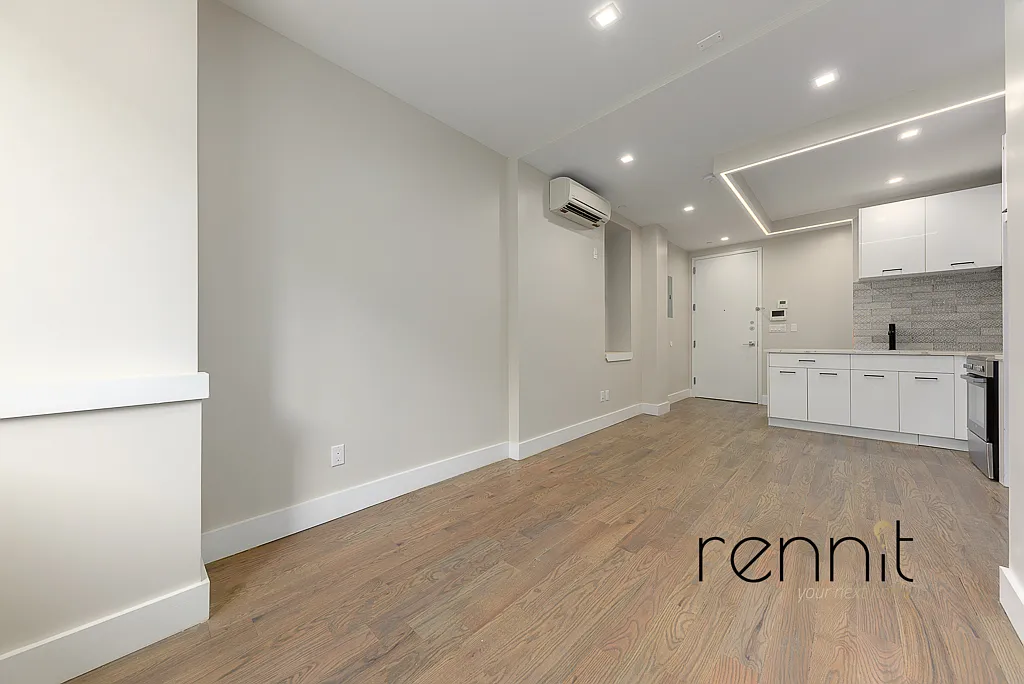 593 Rutland Rd — Photo 2