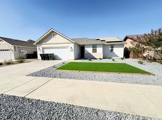 6314 W Perez Ave, Visalia, CA