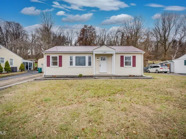 1801 Valley Dr, Bristol, VA 24201