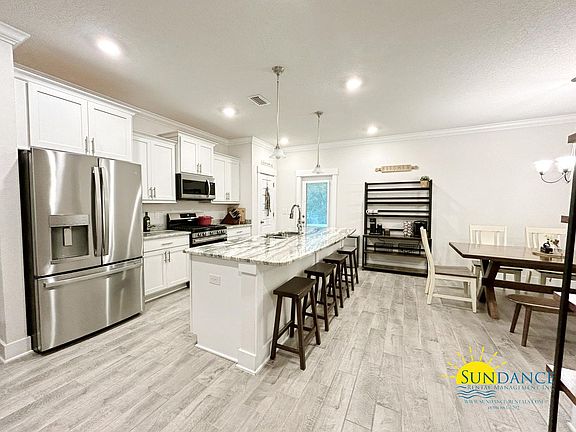 3rd image of 1565 Areca Palm Dr