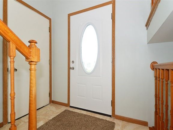 3rd image of 1000 Edgerton Dr