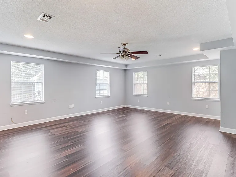 14160 Maple Ct — Photo 12