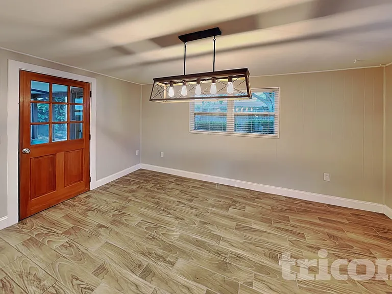 1705 Coppertree Dr — Photo 5
