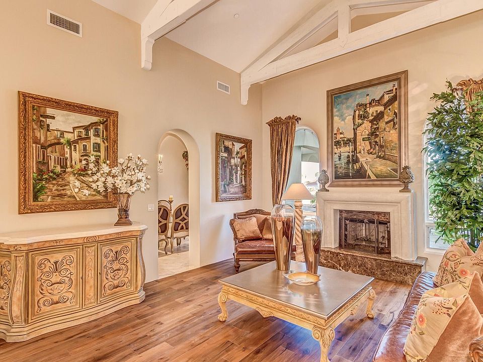 1st image of 3275 E Palo Verde Dr