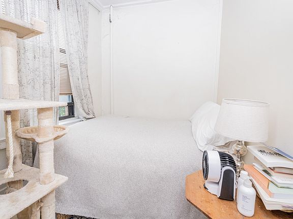 2nd image of 423 Broadway APT 32