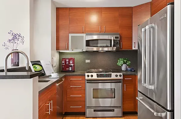 Rented by Compass | media 10